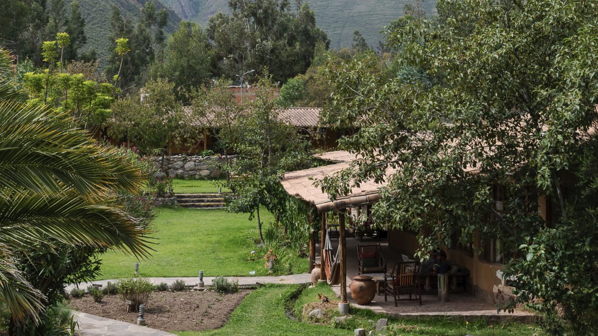Terraza de Romero Osteria hacia los jardines