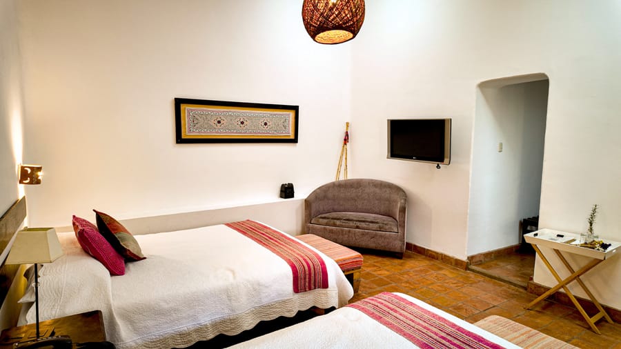 Superior Twin Room — view 1